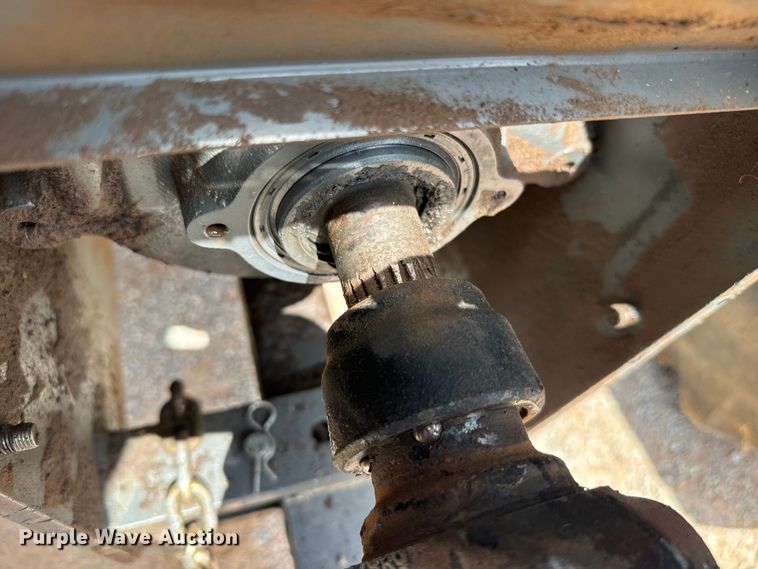 image for item NQ9786 2015 Land Pride  Commander batwing rotary mower