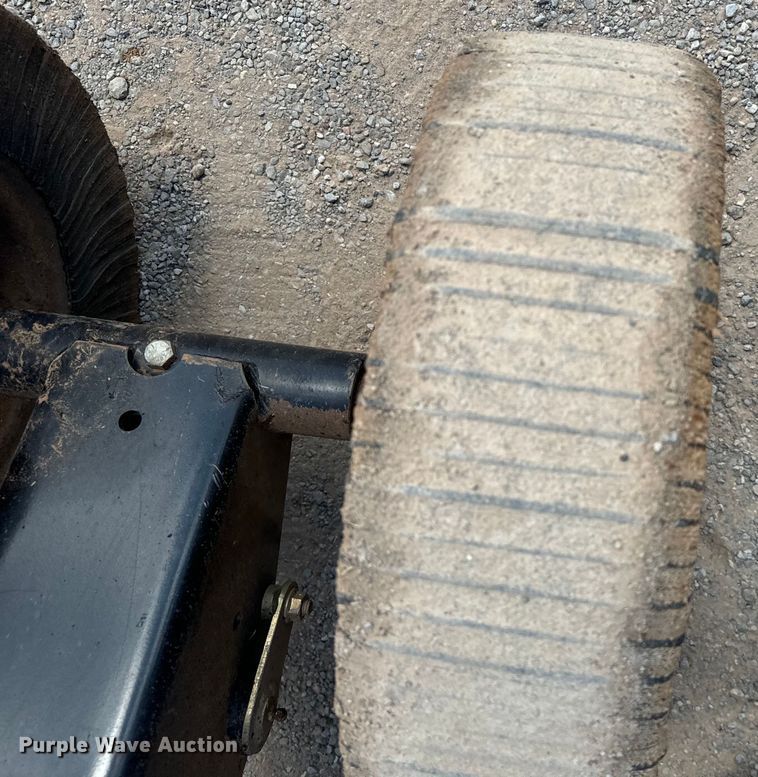 image for item NQ9786 2015 Land Pride  Commander batwing rotary mower