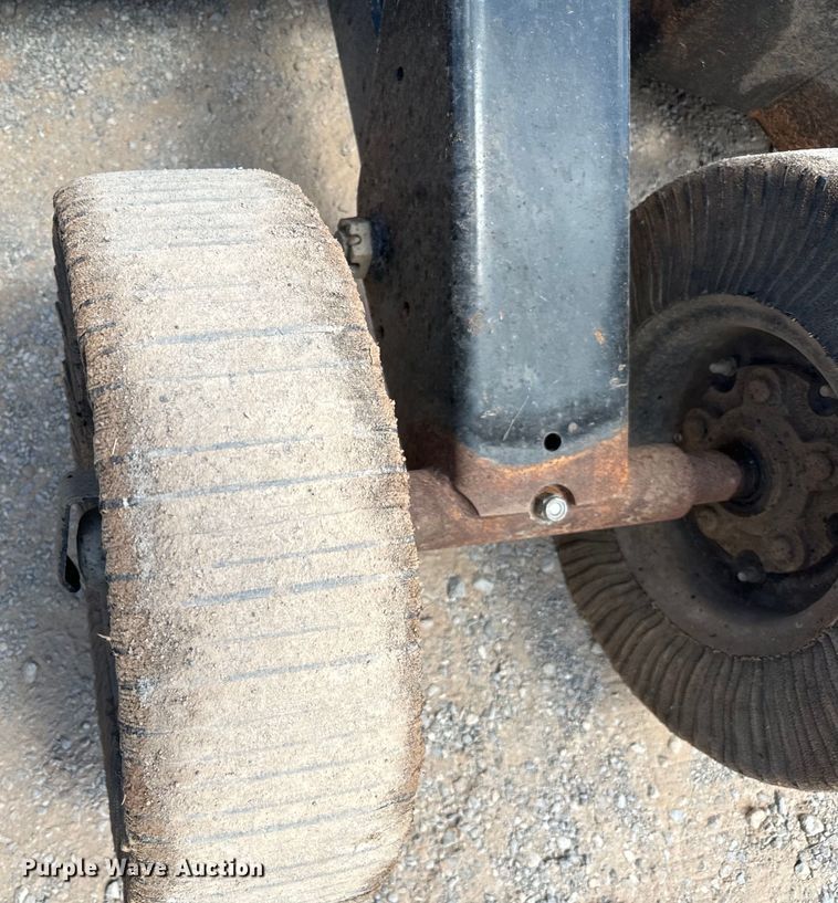 image for item NQ9786 2015 Land Pride  Commander batwing rotary mower