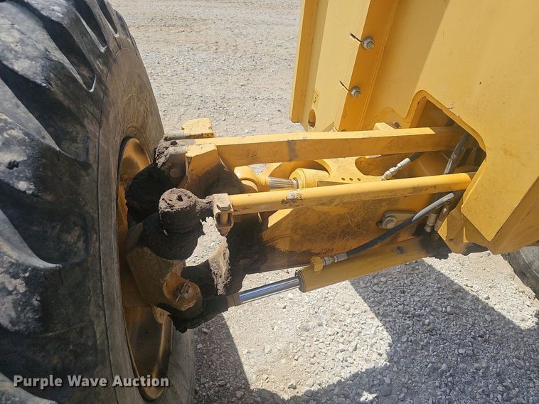 image for item NX9097 2012 John Deere 770G motor grader