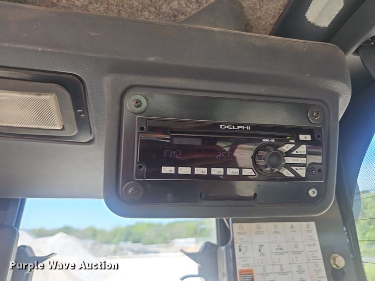 image for item NX9097 2012 John Deere 770G motor grader