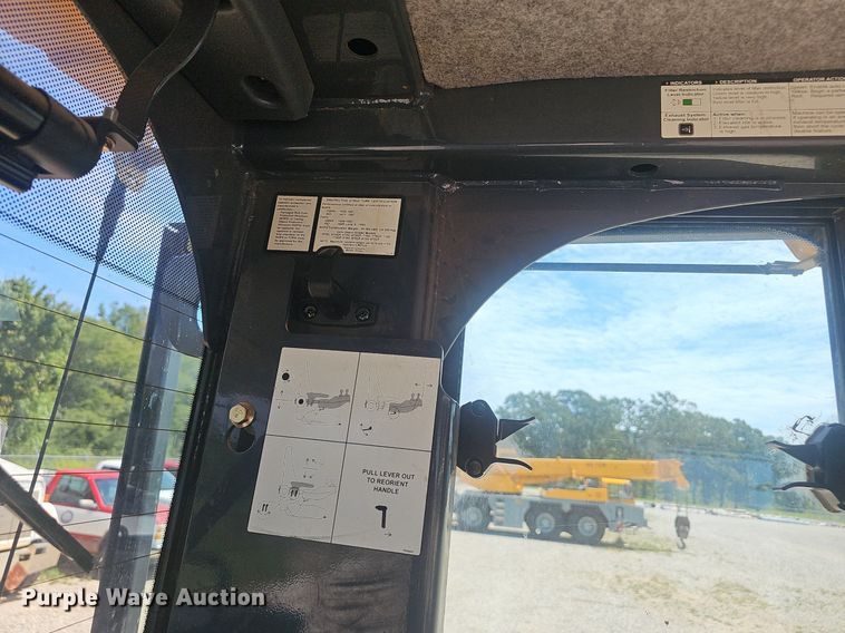 image for item NX9097 2012 John Deere 770G motor grader