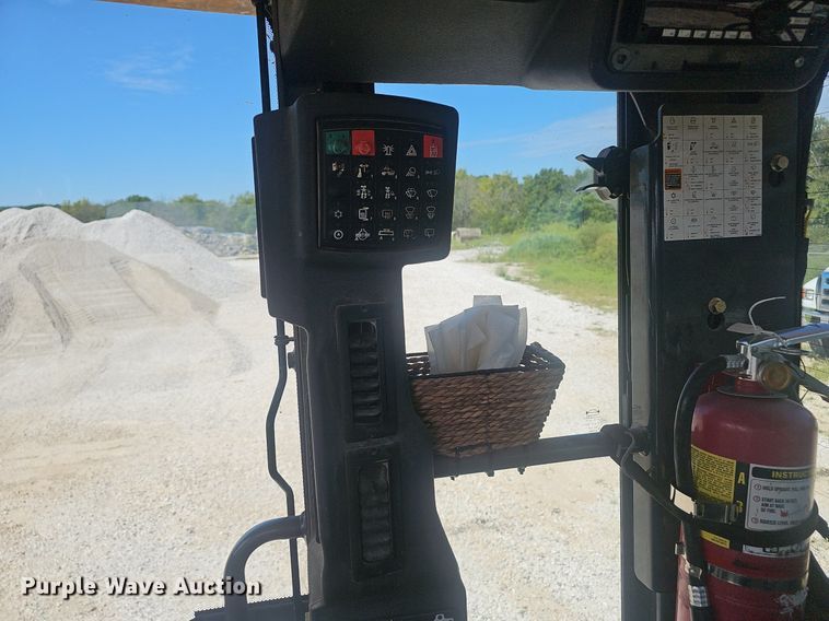 image for item NX9097 2012 John Deere 770G motor grader