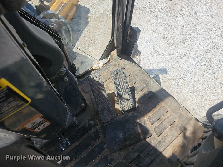 image for item NX9097 2012 John Deere 770G motor grader