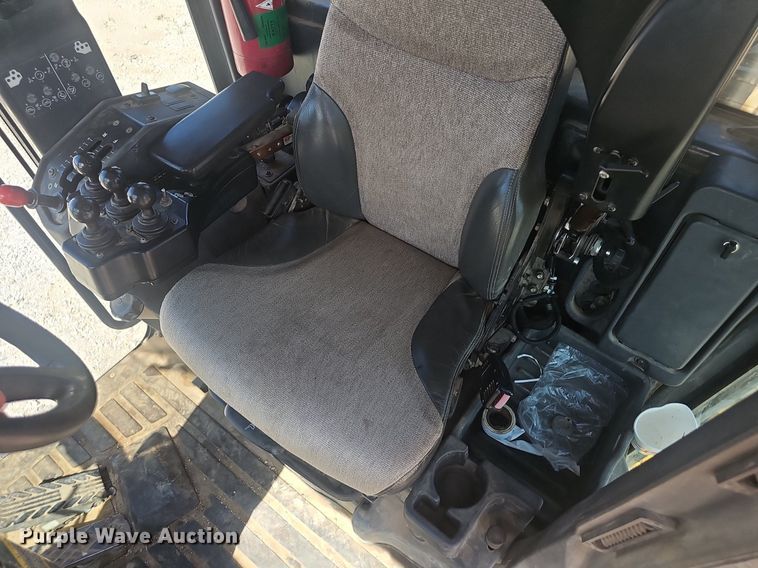 image for item NX9097 2012 John Deere 770G motor grader