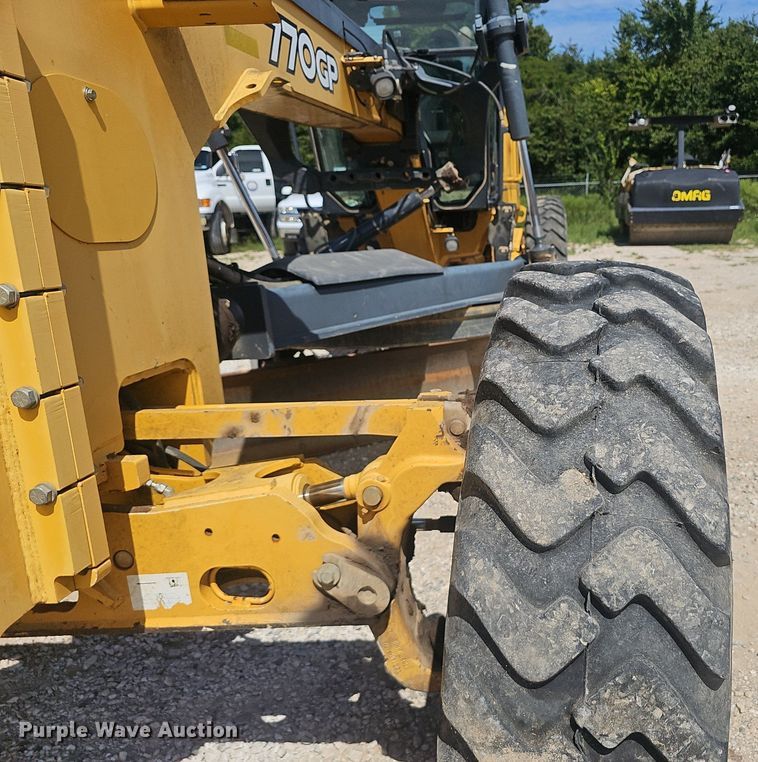 image for item NX9097 2012 John Deere 770G motor grader