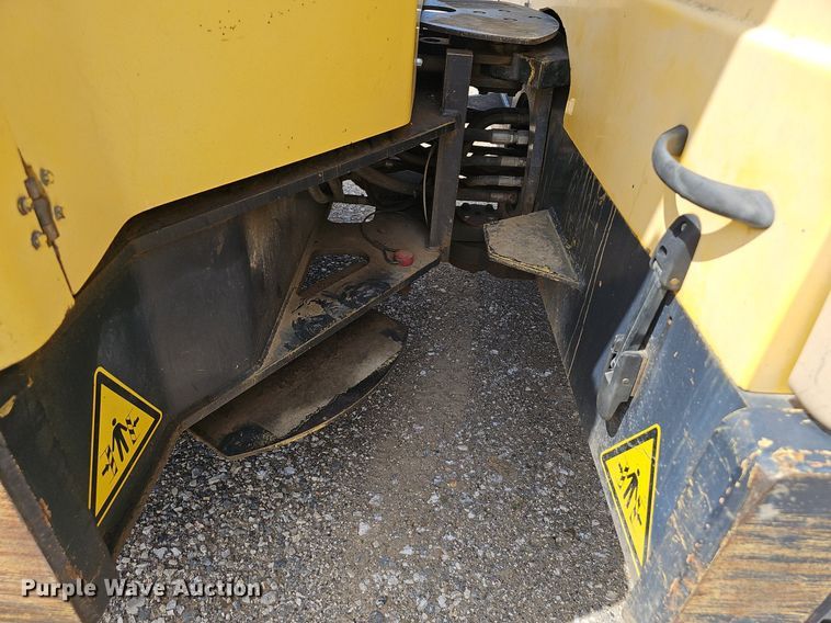 image for item NX9098 Bomag BW205 double drum vibratory roller