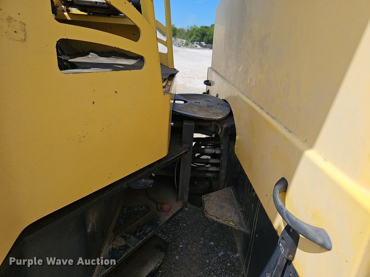 image for item NX9098 Bomag BW205 double drum vibratory roller