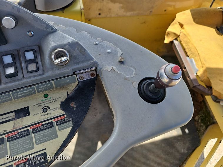 image for item NX9098 Bomag BW205 double drum vibratory roller