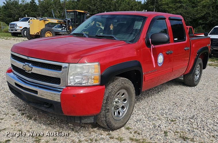 image for item NX9101 2009 Chevrolet  Silverado 1500 Crew Cab pickup truck