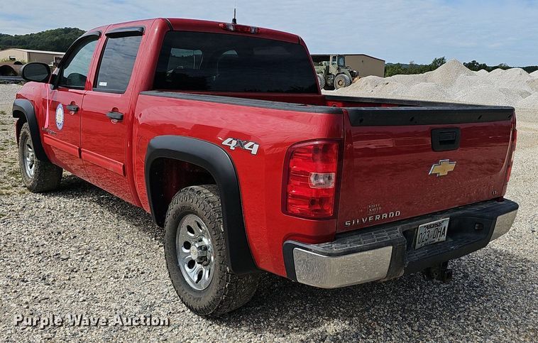 image for item NX9101 2009 Chevrolet  Silverado 1500 Crew Cab pickup truck