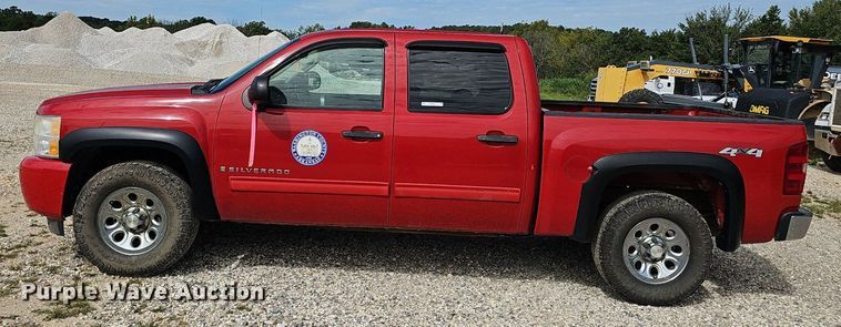 image for item NX9101 2009 Chevrolet  Silverado 1500 Crew Cab pickup truck