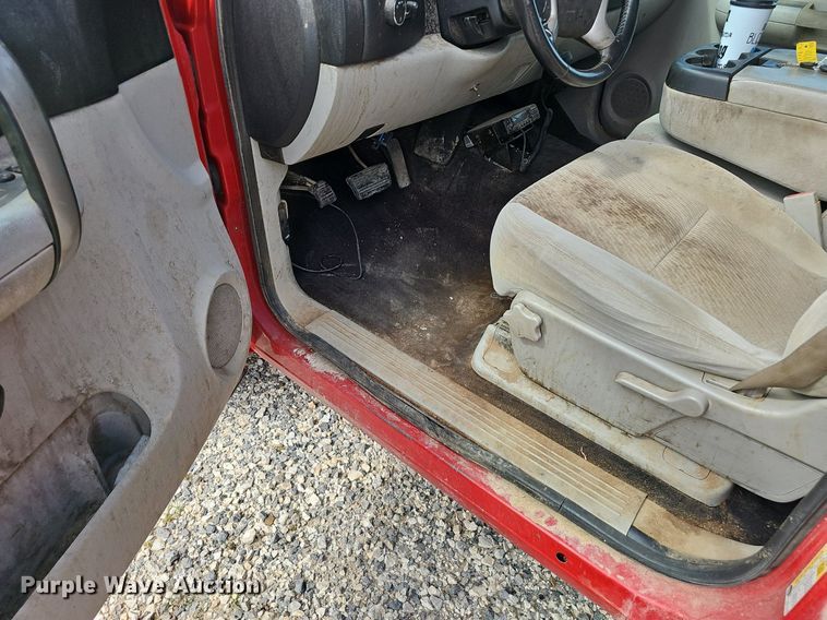 image for item NX9101 2009 Chevrolet  Silverado 1500 Crew Cab pickup truck