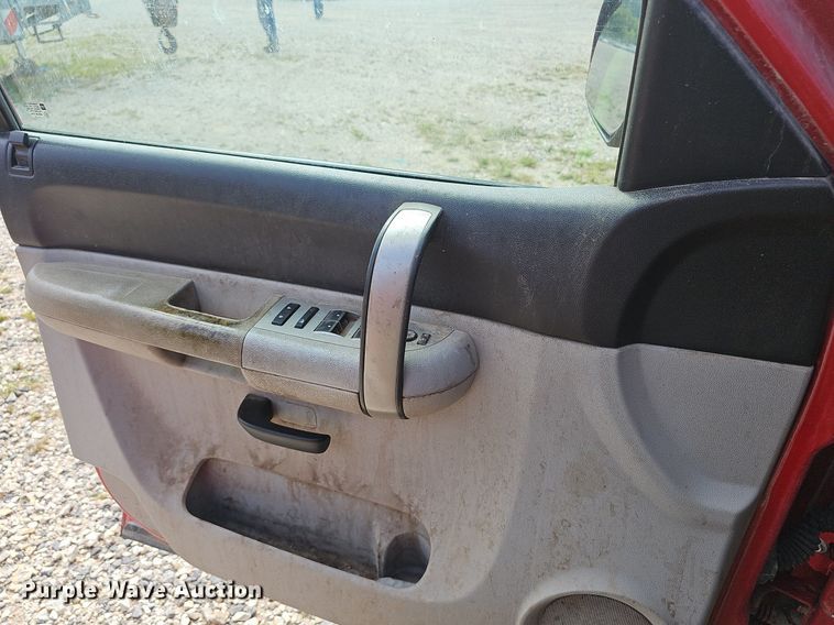 image for item NX9101 2009 Chevrolet  Silverado 1500 Crew Cab pickup truck