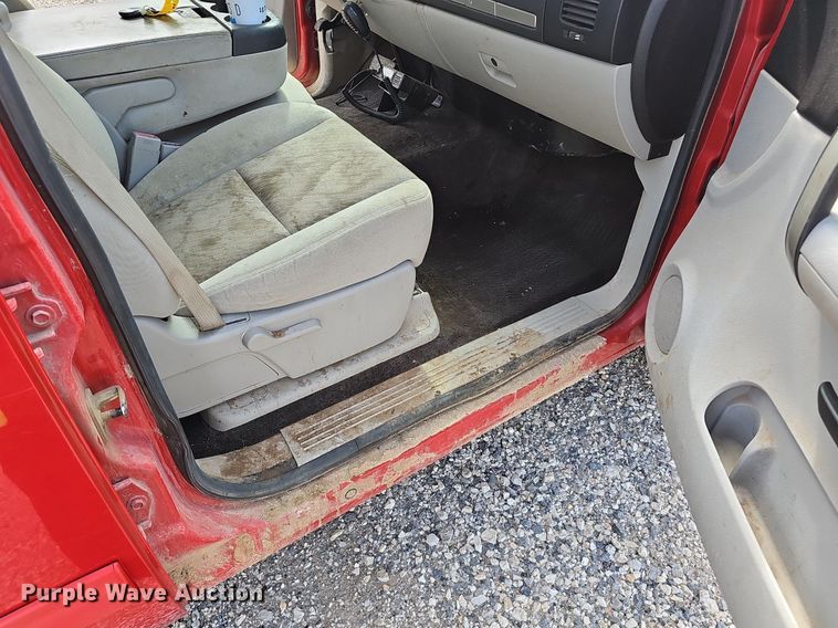 image for item NX9101 2009 Chevrolet  Silverado 1500 Crew Cab pickup truck