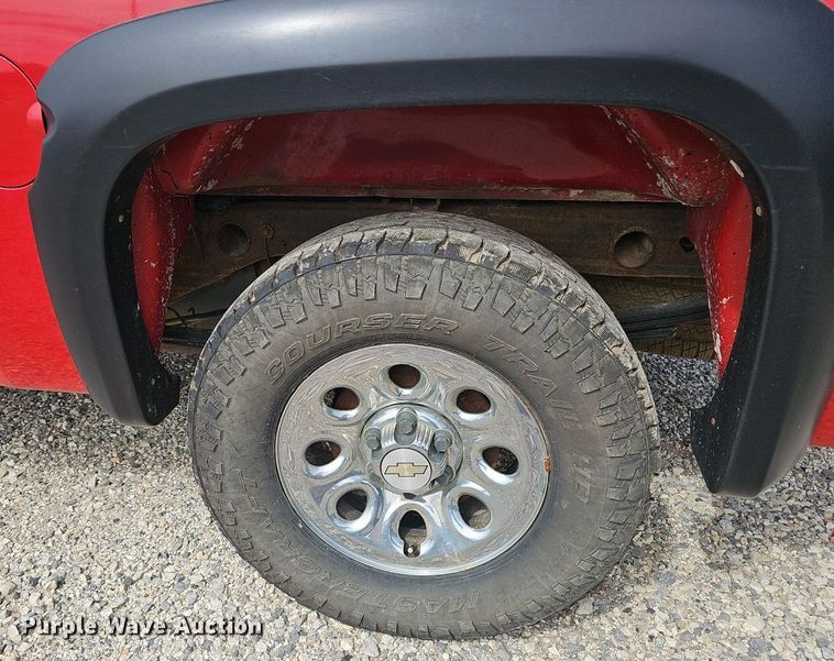 image for item NX9101 2009 Chevrolet  Silverado 1500 Crew Cab pickup truck