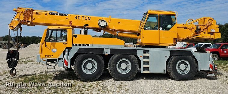 image for item NX9104 1999 Liebherr LTM 1040/1 crane