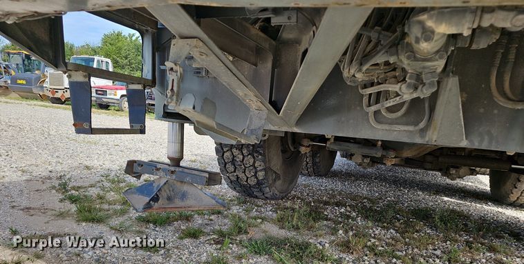 image for item NX9104 1999 Liebherr LTM 1040/1 crane