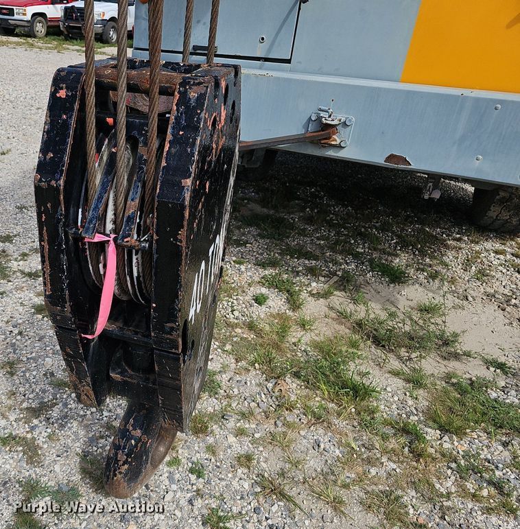 image for item NX9104 1999 Liebherr LTM 1040/1 crane