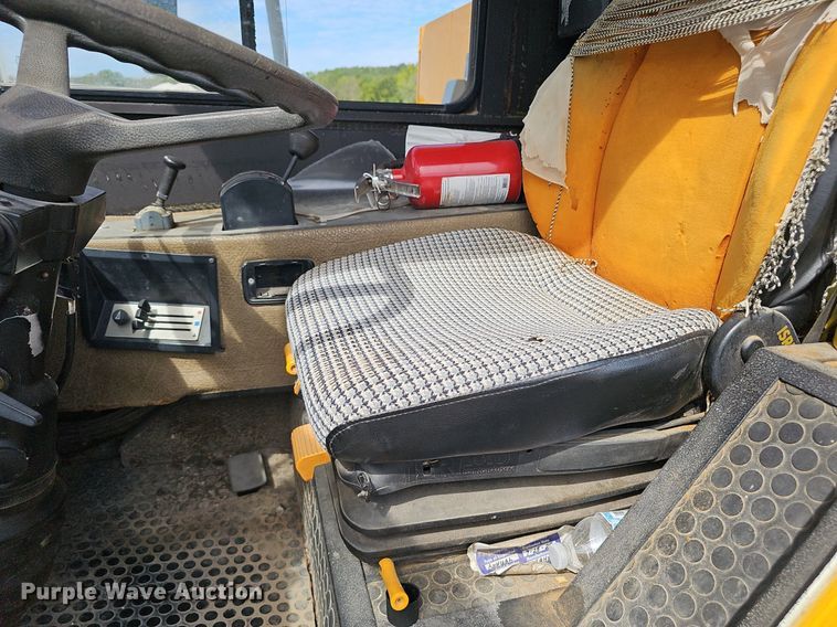 image for item NX9104 1999 Liebherr LTM 1040/1 crane