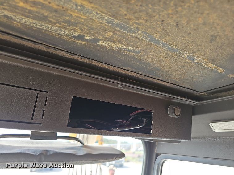 image for item NX9104 1999 Liebherr LTM 1040/1 crane