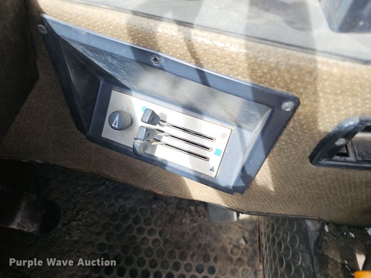 image for item NX9104 1999 Liebherr LTM 1040/1 crane