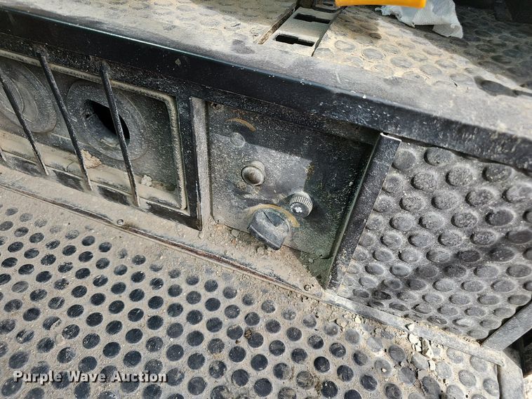 image for item NX9104 1999 Liebherr LTM 1040/1 crane