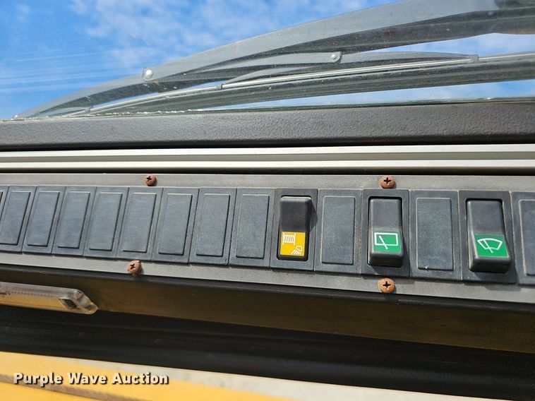 image for item NX9104 1999 Liebherr LTM 1040/1 crane