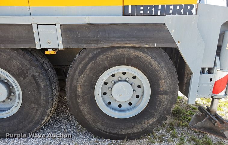image for item NX9104 1999 Liebherr LTM 1040/1 crane