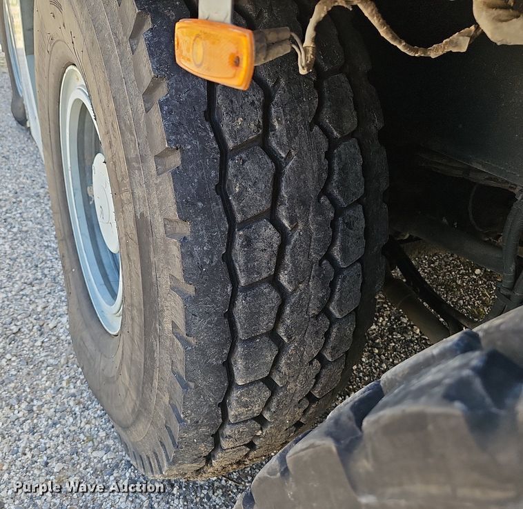 image for item NX9104 1999 Liebherr LTM 1040/1 crane