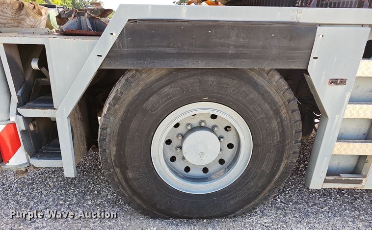 image for item NX9104 1999 Liebherr LTM 1040/1 crane