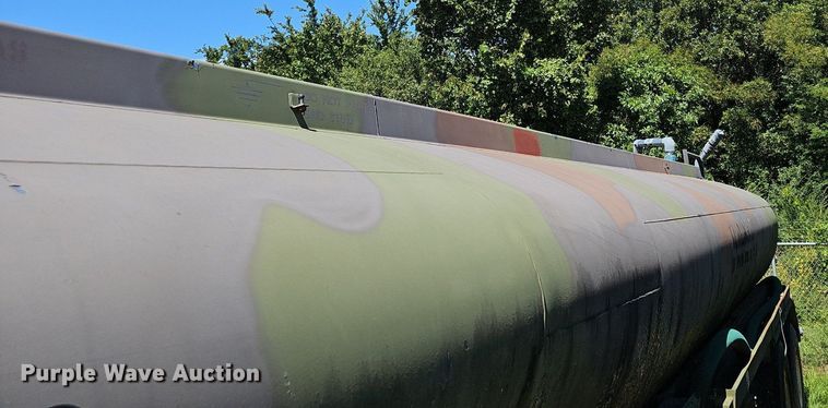 image for item NX9106 Tank trailer