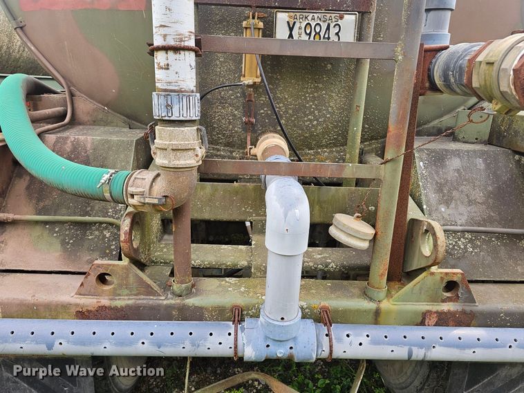 image for item NX9106 Tank trailer