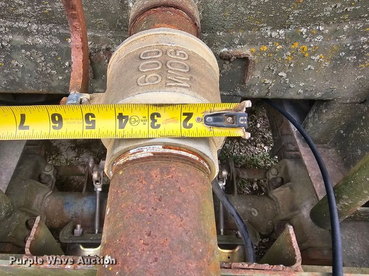 image for item NX9106 Tank trailer