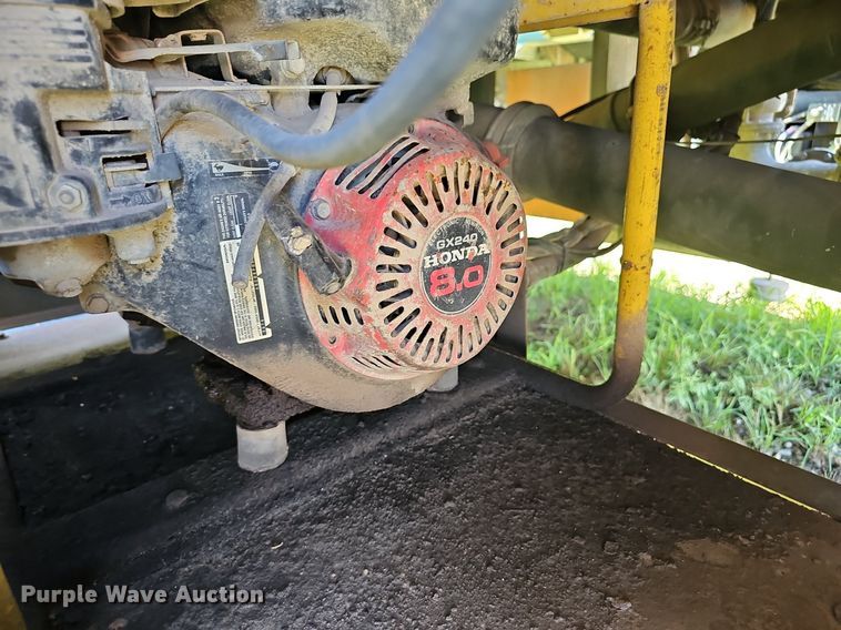 image for item NX9106 Tank trailer