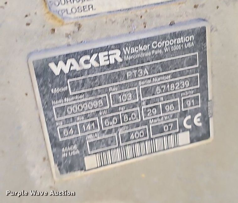 image for item NX9106 Tank trailer