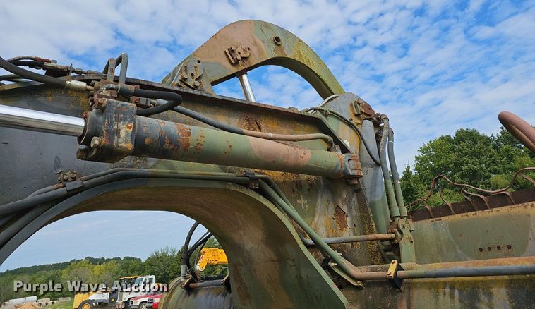 image for item NX9109 1985 Caterpillar  621B conventional scraper 