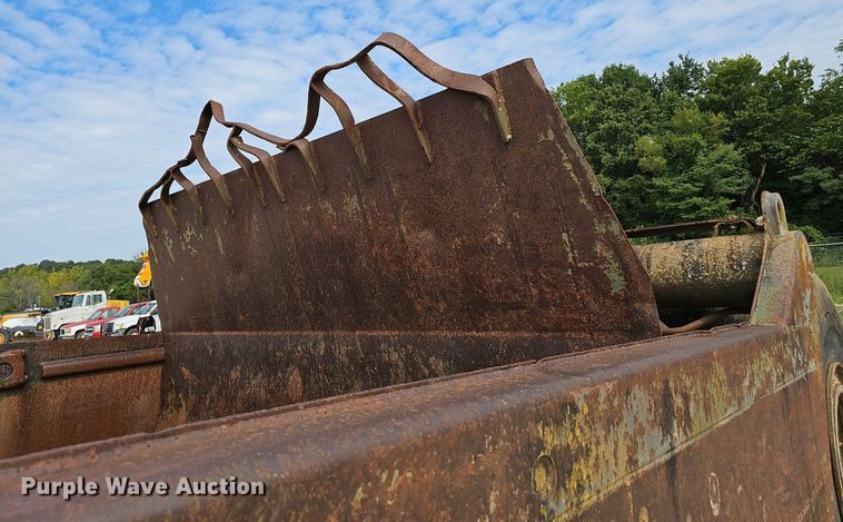 image for item NX9109 1985 Caterpillar  621B conventional scraper 