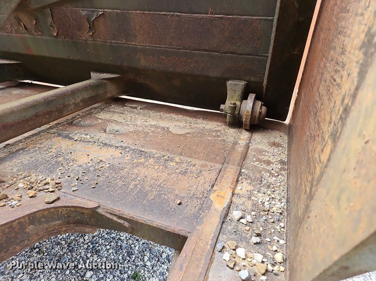 image for item NX9109 1985 Caterpillar  621B conventional scraper 