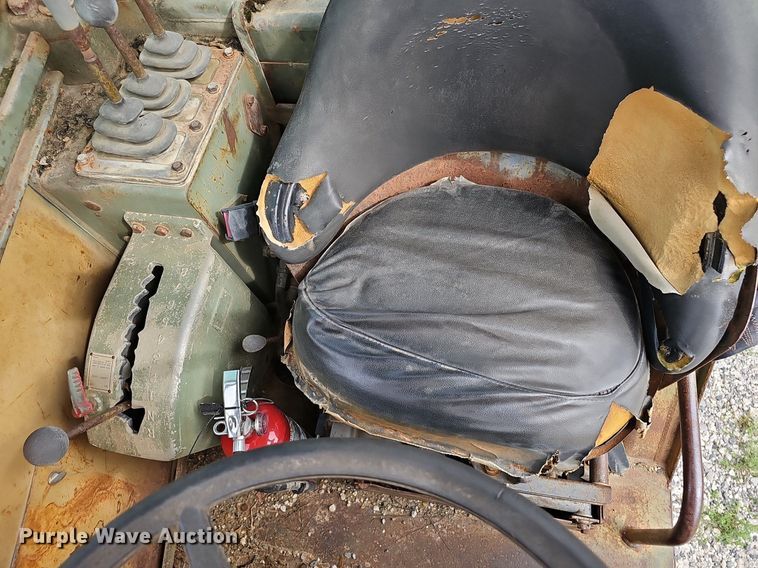 image for item NX9109 1985 Caterpillar  621B conventional scraper 