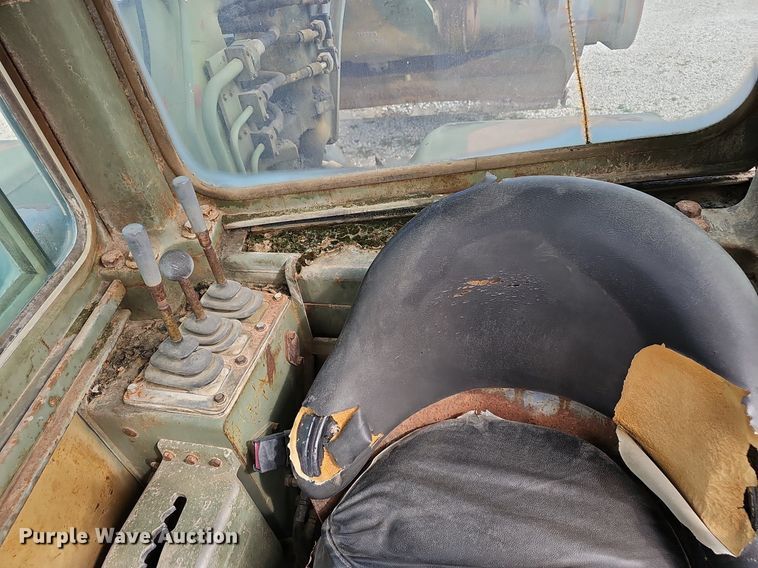 image for item NX9109 1985 Caterpillar  621B conventional scraper 