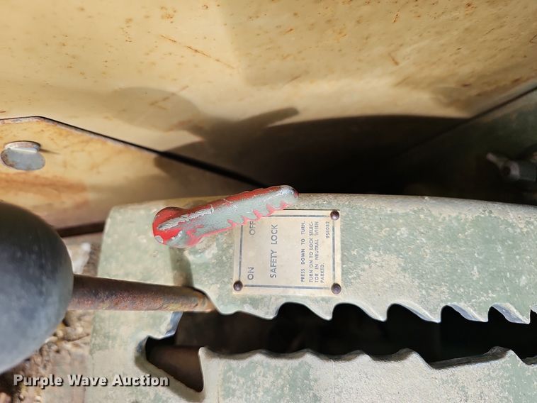 image for item NX9109 1985 Caterpillar  621B conventional scraper 