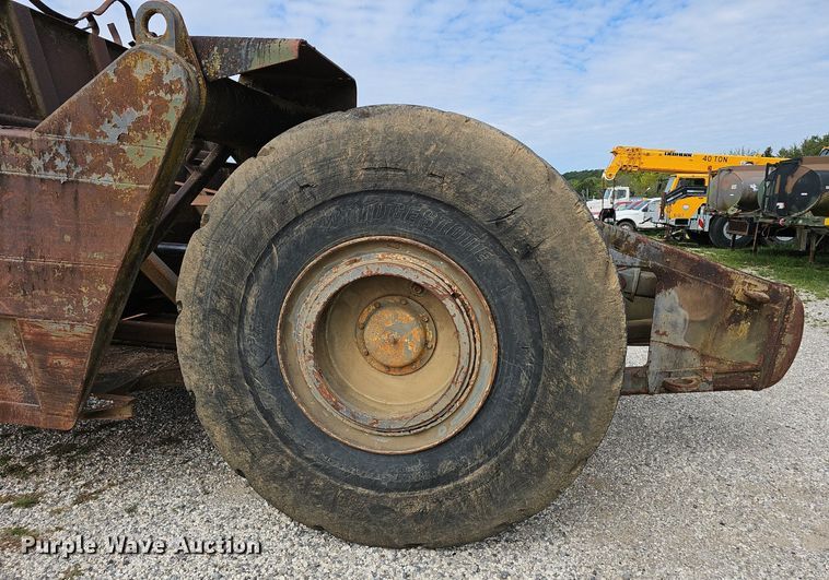 image for item NX9109 1985 Caterpillar  621B conventional scraper 