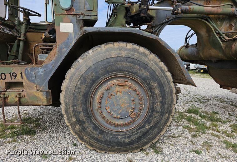 image for item NX9109 1985 Caterpillar  621B conventional scraper 