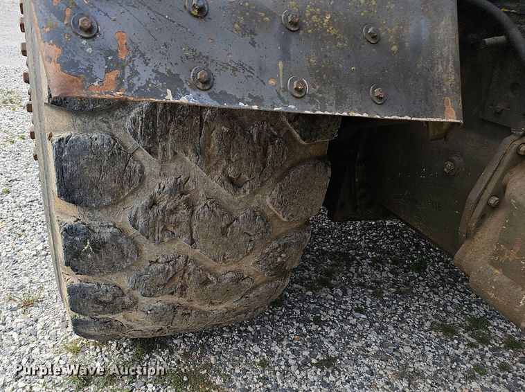 image for item NX9109 1985 Caterpillar  621B conventional scraper 