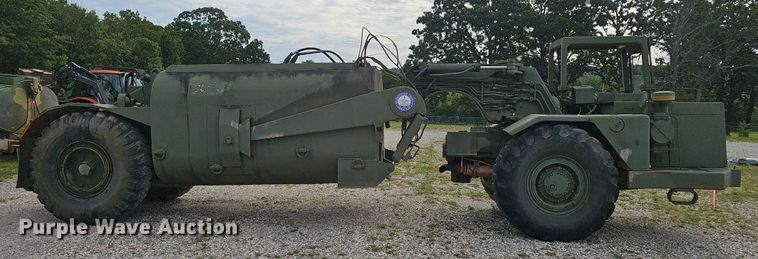 image for item NX9111 1982 Caterpillar  613B water wagon