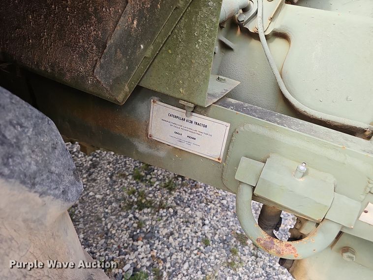 image for item NX9111 1982 Caterpillar  613B water wagon