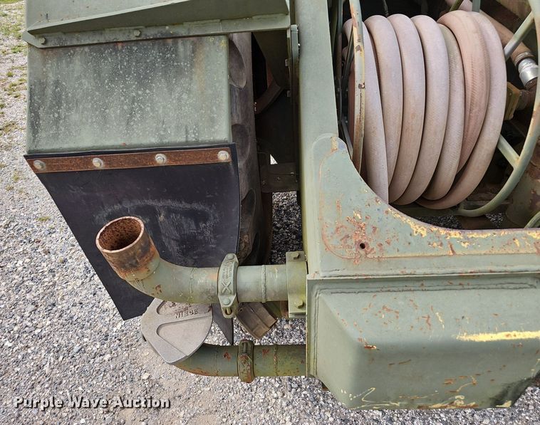 image for item NX9111 1982 Caterpillar  613B water wagon