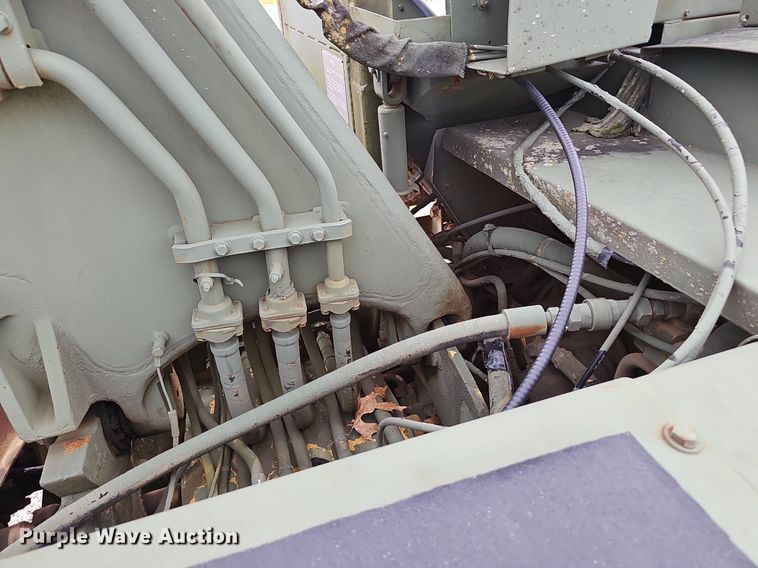 image for item NX9111 1982 Caterpillar  613B water wagon