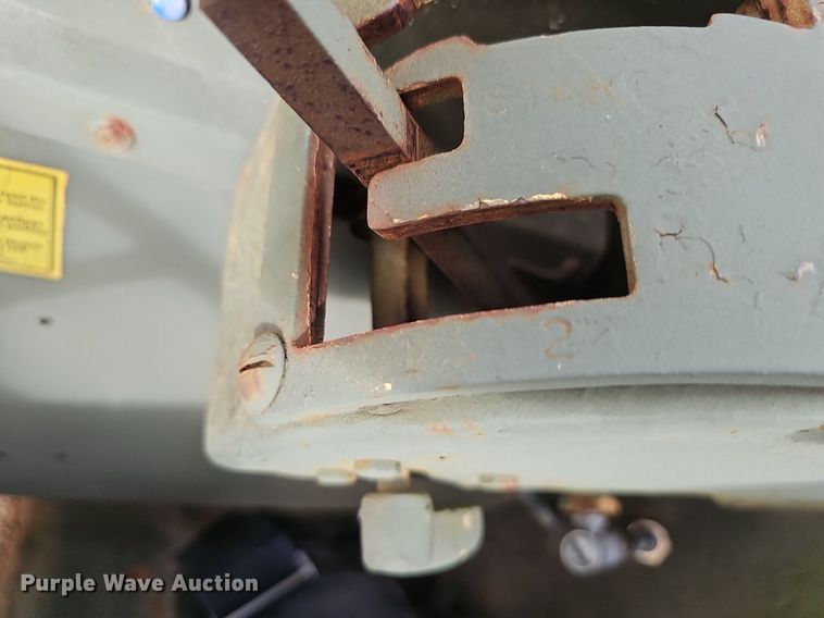 image for item NX9111 1982 Caterpillar  613B water wagon